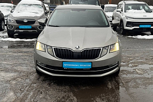 купить Шкода Octavia 2019, автосалон 