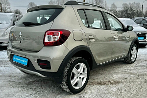 купить Рено Sandero 2016, автосалон 