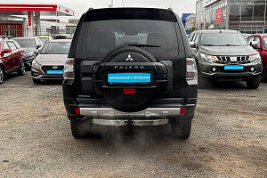 купить Мицубиси Pajero 2013, автосалон 