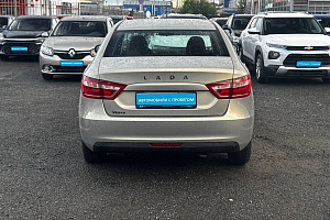 купить Лада Vesta 2018, автосалон 