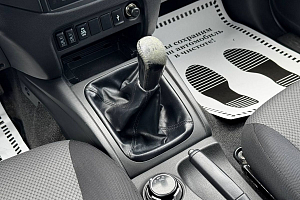 купить Мицубиси L200 2017, автосалон 