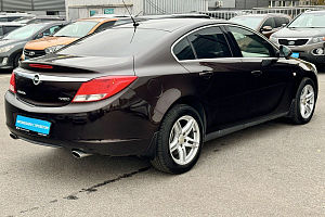 купить Опель Insignia 2013, автосалон 