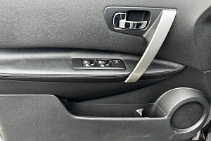 купить Ниссан Qashqai 2012, автосалон 