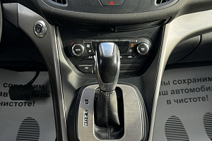купить Форд Kuga 2014, автосалон 