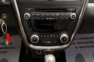 купить ФАВ Besturn X80 2018, автосалон 