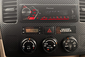 купить Сузуки Grand Vitara 2002, автосалон 