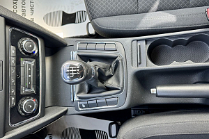 купить Шкода Superb 2015, автосалон 