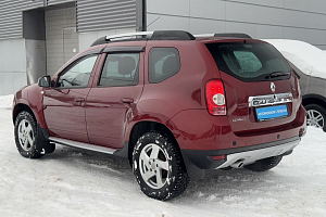 купить Рено Duster 2013, автосалон 