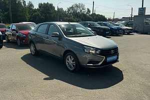 купить Лада Vesta 2018, автосалон 