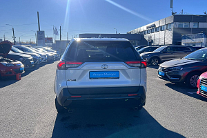 купить Тойота RAV4 2020, автосалон 