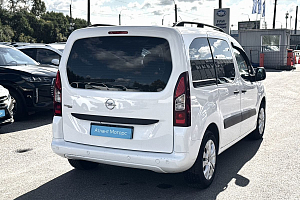 купить Опель Combo 2021, автосалон 