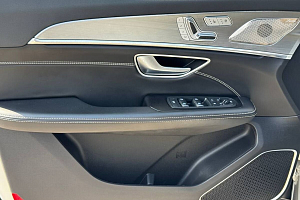 купить  X70+ 2023, автосалон 
