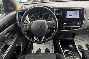 купить Мицубиси Outlander 2021, автосалон 