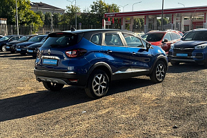 купить Рено Kaptur 2021, автосалон 