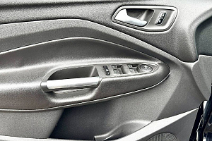 купить Форд Kuga 2013, автосалон 