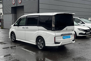 купить Хонда Stepwgn 2018, автосалон 