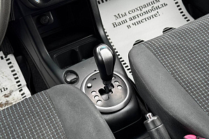 купить Сузуки Swift 2007, автосалон 