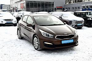 купить Кия Ceed 2016, автосалон 