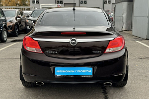 купить Опель Insignia 2013, автосалон 