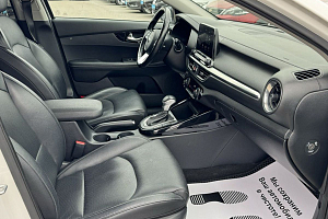 купить Кия Cerato 2019, автосалон 