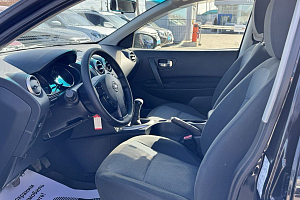купить Ниссан Qashqai 2013, автосалон 
