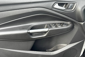 купить Форд Kuga 2018, автосалон 