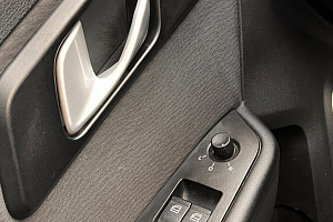 купить ФАВ Besturn X40 2019, автосалон 