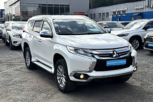 купить Мицубиси Pajero Sport 2017, автосалон 