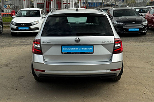 купить Шкода Octavia 2018, автосалон 