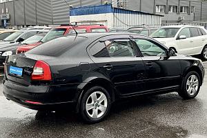купить Шкода Octavia 2011, автосалон 