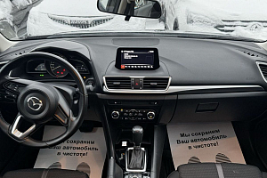купить Мазда 3 2018, автосалон 