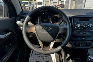 купить Лада Vesta 2018, автосалон 