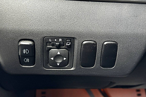 купить Мицубиси Pajero 2013, автосалон 
