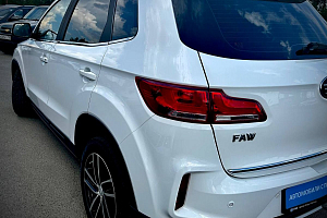 купить ФАВ Besturn X40 2019, автосалон 