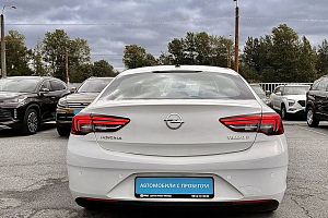 купить Опель Insignia 2018, автосалон 