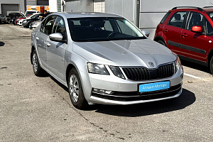 купить Шкода Octavia 2017, автосалон 
