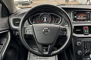 купить Вольво V40 Cross Country 2017, автосалон 