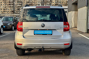 купить Шкода Yeti 2015, автосалон 