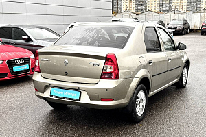 купить Рено Logan 2010, автосалон 