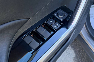 купить Тойота RAV4 2025, автосалон 