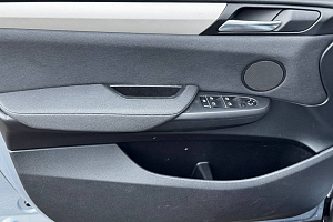 купить БМВ X3 2012, автосалон 