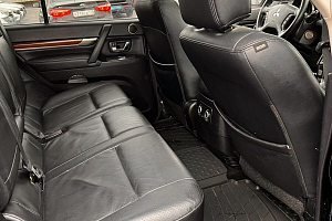 купить Мицубиси Pajero 2007, автосалон 