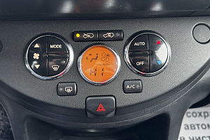 купить Ниссан Note 2006, автосалон 