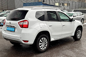 купить Ниссан Terrano 2017, автосалон 