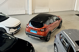 купить Рено Kaptur 2016, автосалон 