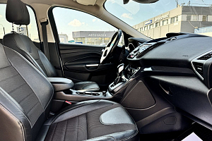 купить Форд Kuga 2013, автосалон 