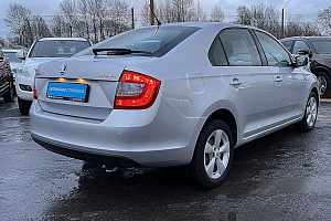 купить Шкода Rapid 2014, автосалон 