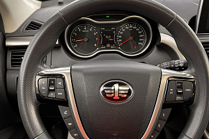 купить ФАВ Besturn X80 2018, автосалон 