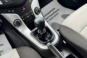 купить Шевроле Cruze 2013, автосалон 