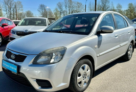 купить Kia Rio